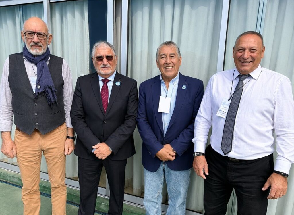 Mauricio Benitende, pesidente CECIP; Ricardo Diab presidente de CAME; Marcelo Quiroga, pro secretario CECIP y Silvio Farach, presidente de FEDER secretario de Comercio de CAME